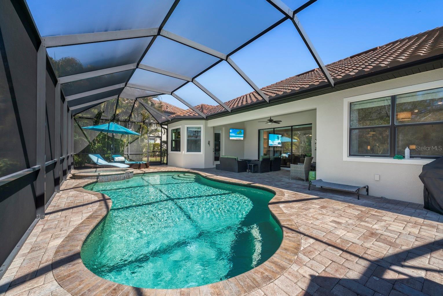 Image 37 of 53 For 13807 Swiftwater Way