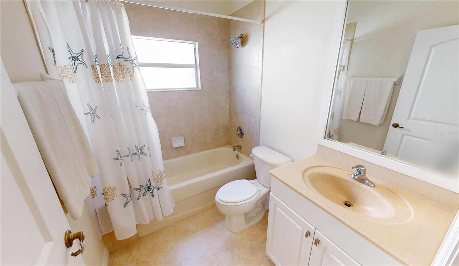 Image 18 of 37 For 313 Monaco Drive 5