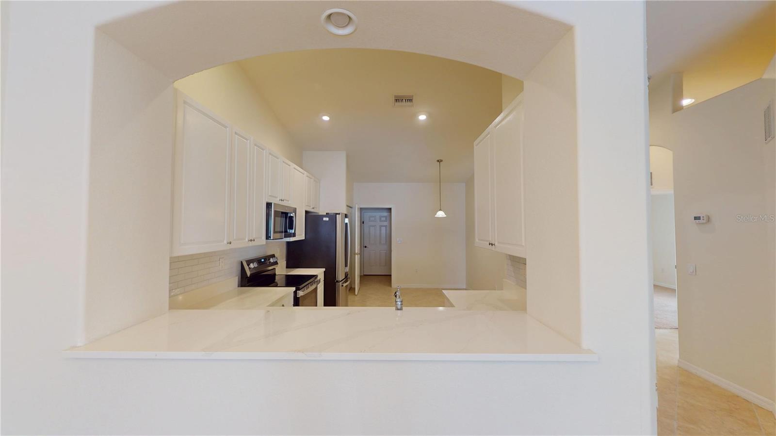 Image 7 of 37 For 313 Monaco Drive 5