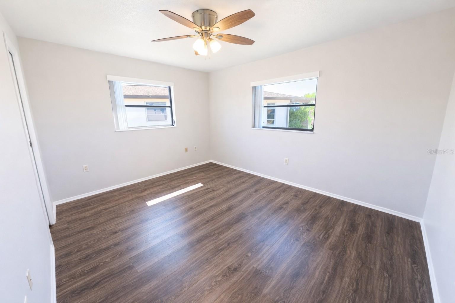 Image 11 of 37 For 3211 Riverside Drive