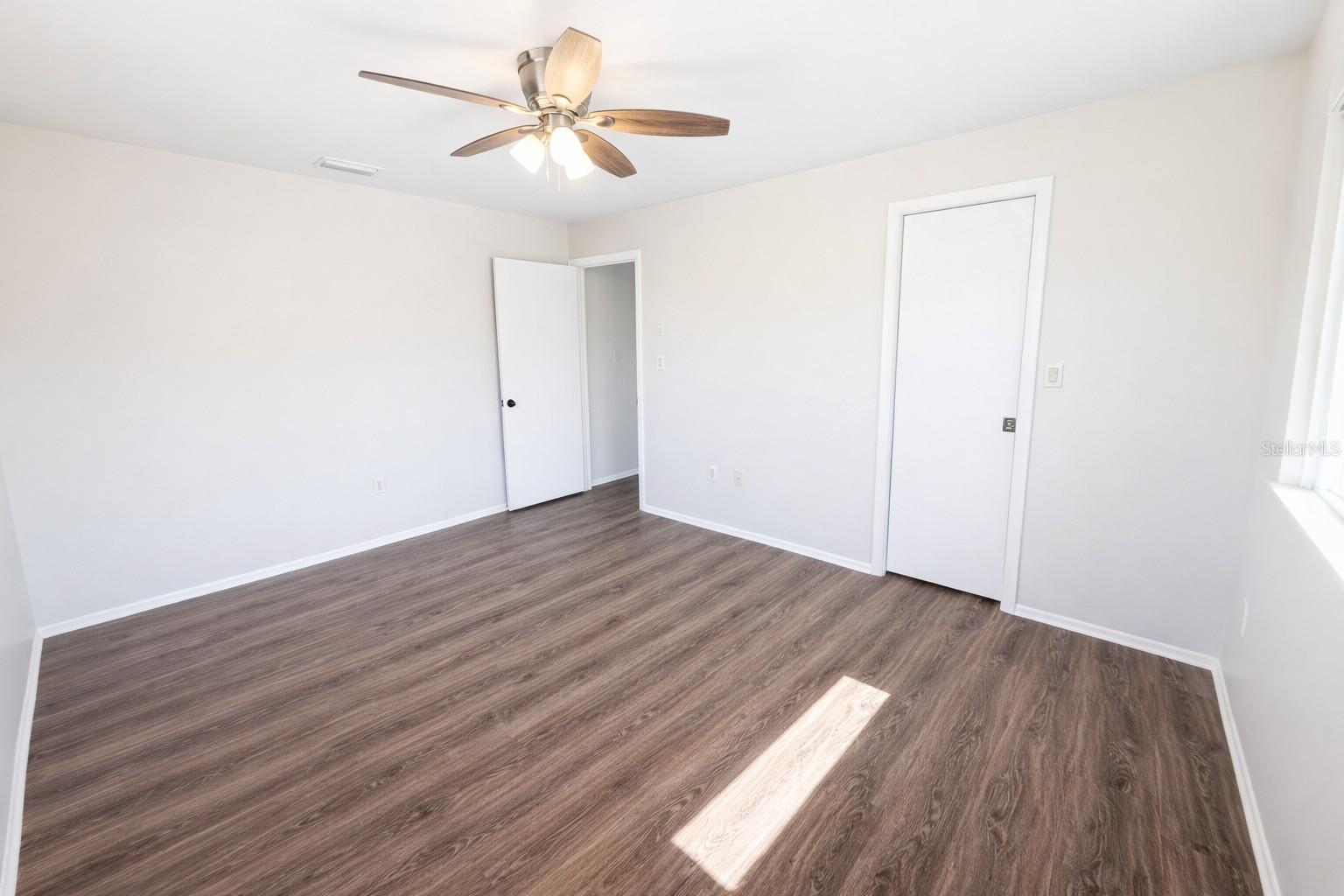 Image 12 of 37 For 3211 Riverside Drive