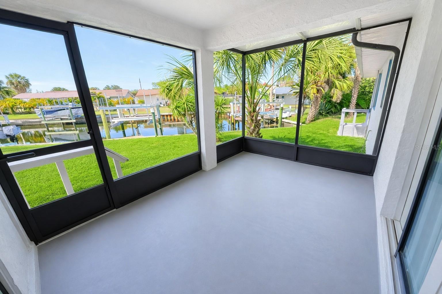 Image 16 of 37 For 3211 Riverside Drive