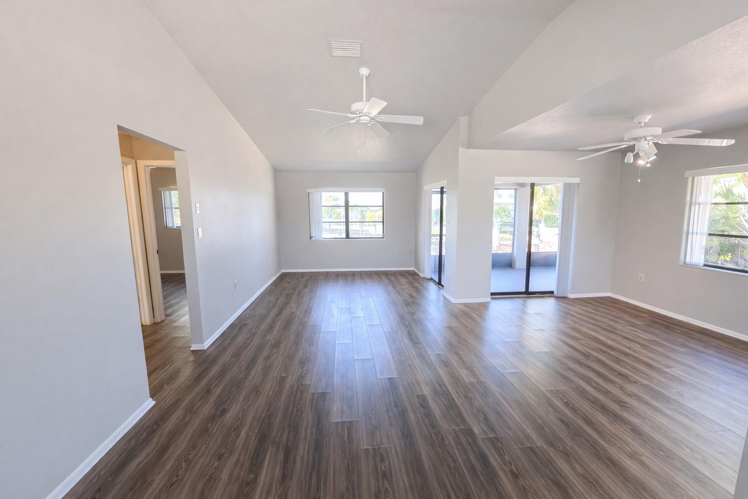 Image 20 of 37 For 3211 Riverside Drive