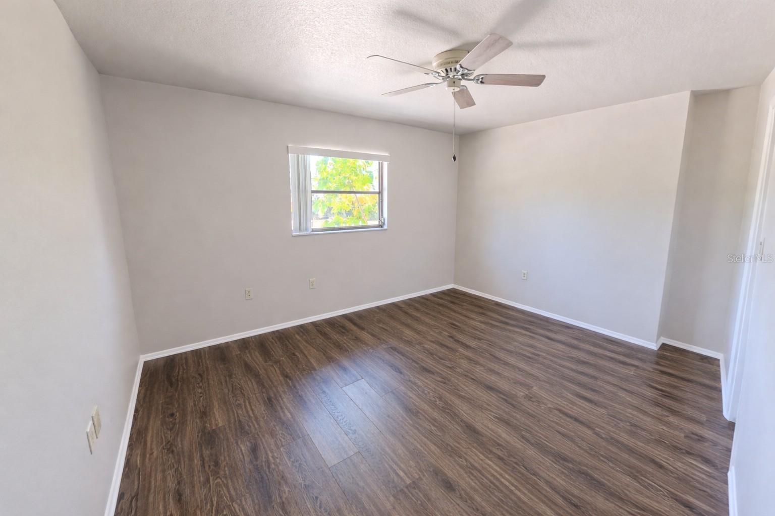 Image 30 of 37 For 3211 Riverside Drive