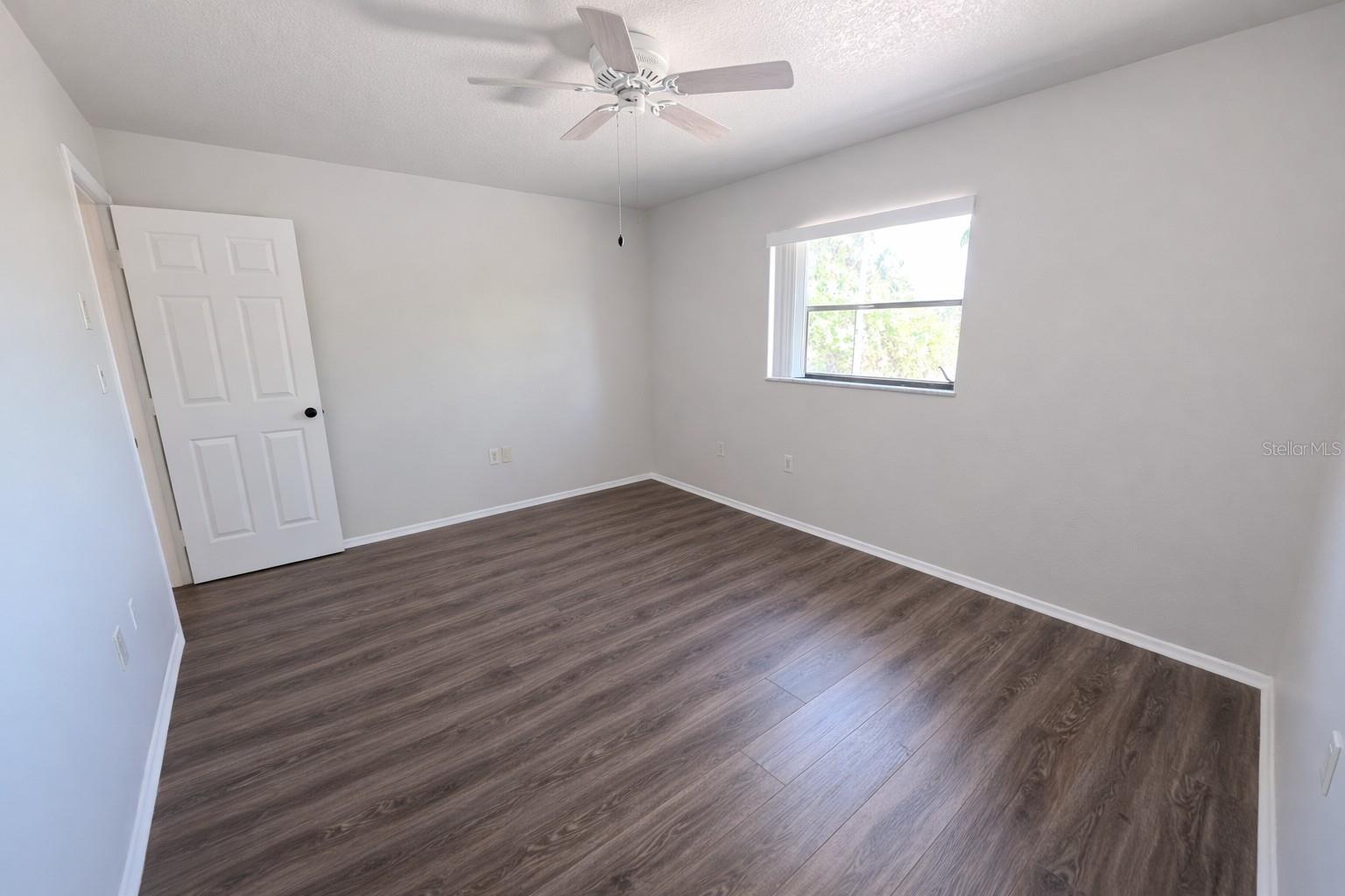 Image 31 of 37 For 3211 Riverside Drive