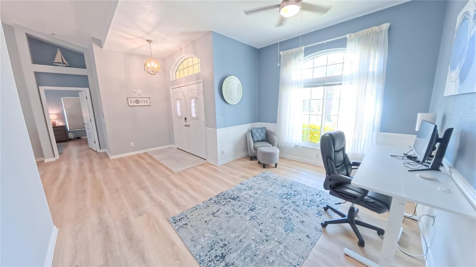 Image 11 of 47 For 35 Sportsman Court