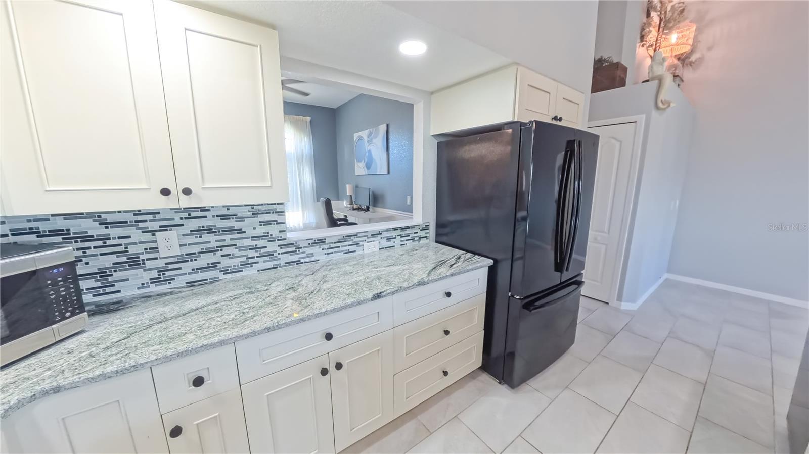 Image 18 of 47 For 35 Sportsman Court