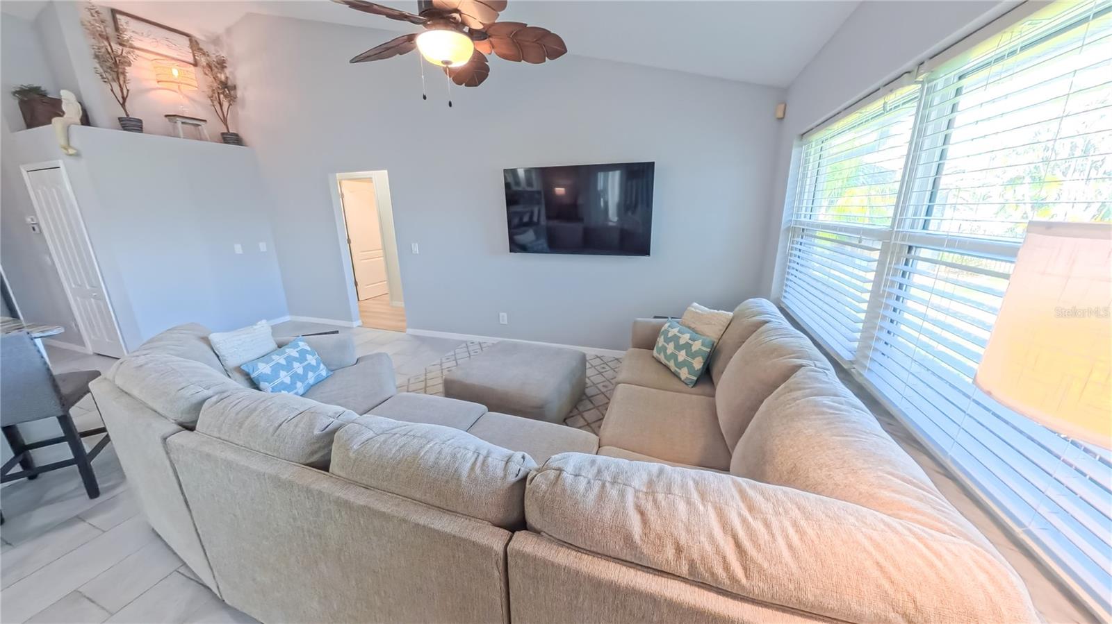 Image 21 of 47 For 35 Sportsman Court