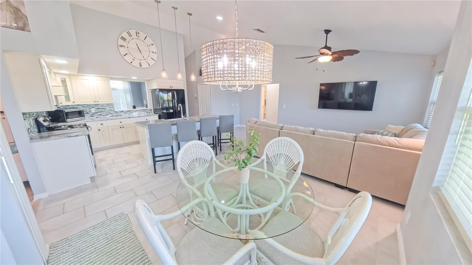 Image 24 of 47 For 35 Sportsman Court