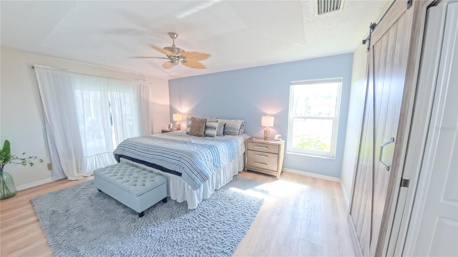 Image 27 of 47 For 35 Sportsman Court