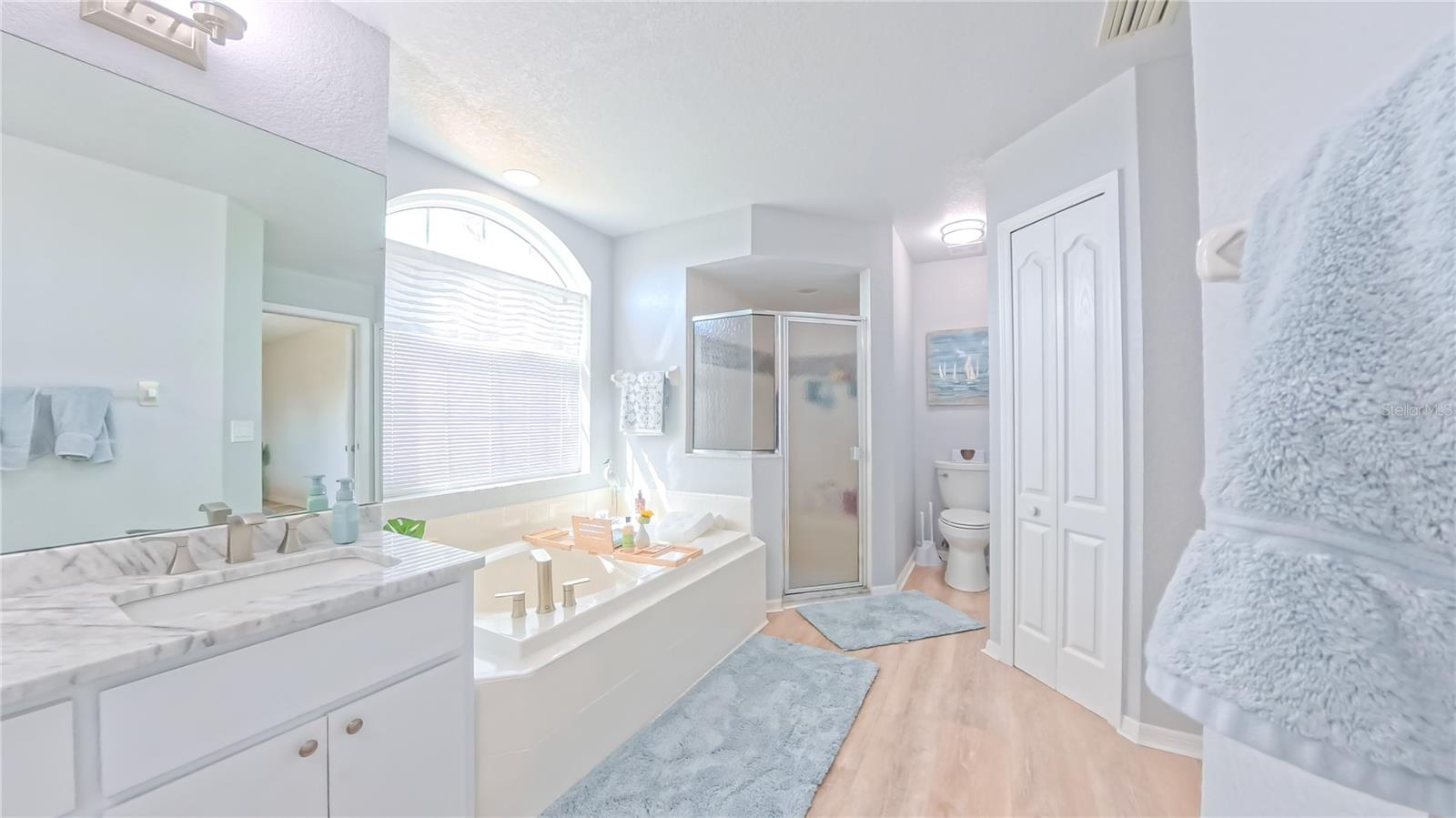 Image 30 of 47 For 35 Sportsman Court