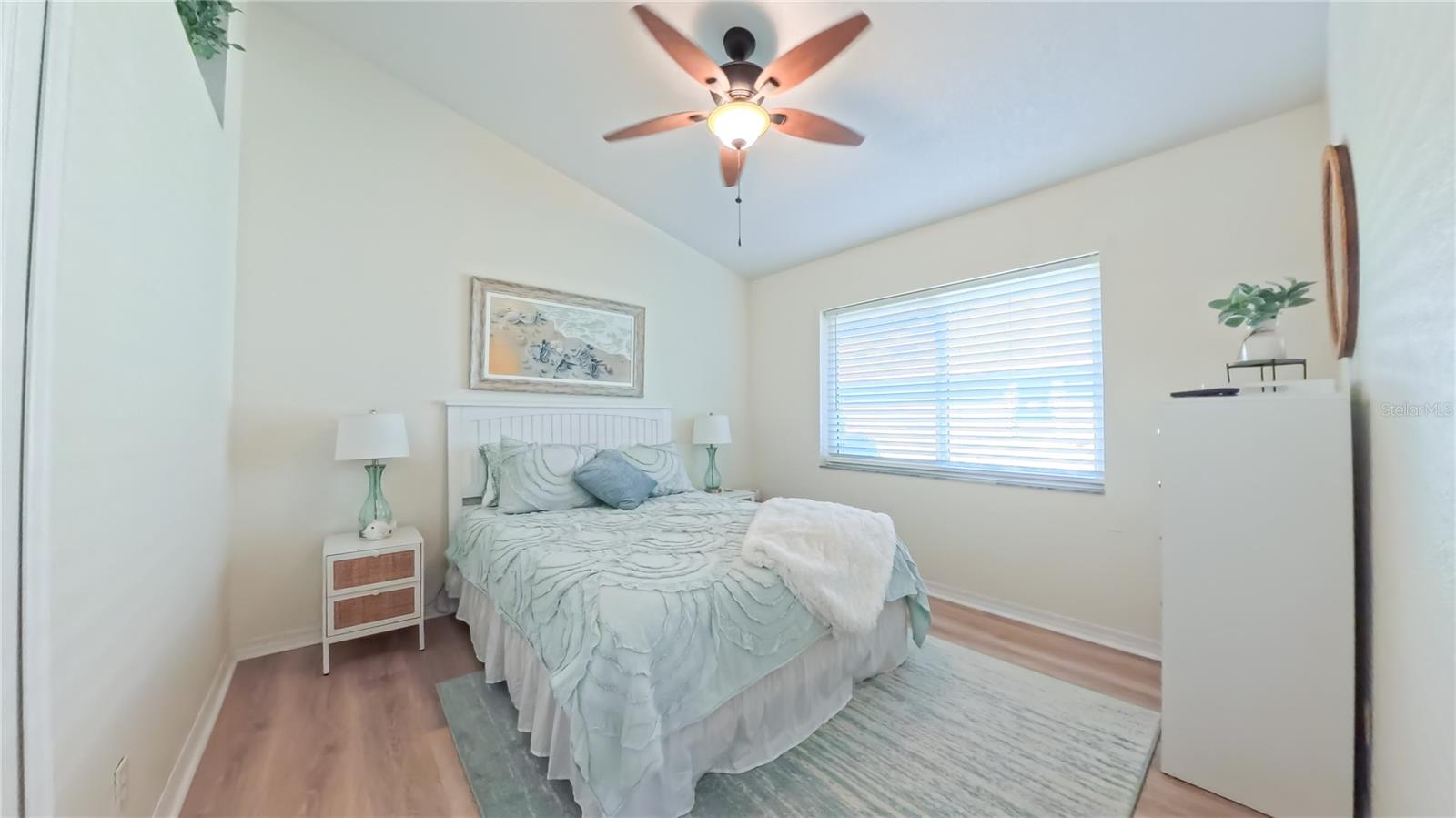 Image 32 of 47 For 35 Sportsman Court