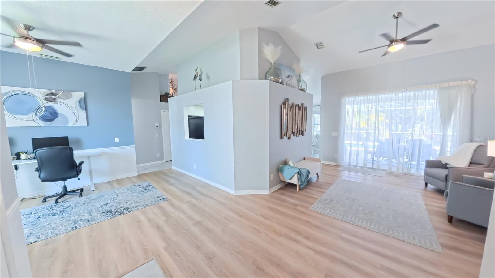 Image 7 of 47 For 35 Sportsman Court