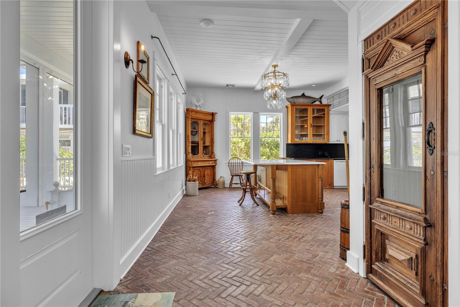 Image 20 of 100 For 8241 Main Street