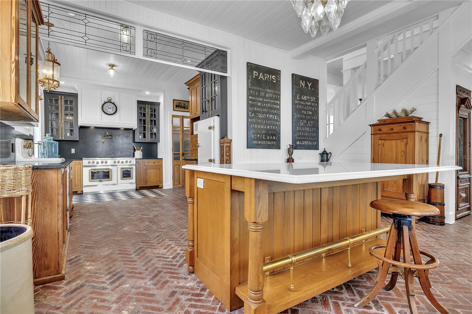 Image 24 of 100 For 8241 Main Street