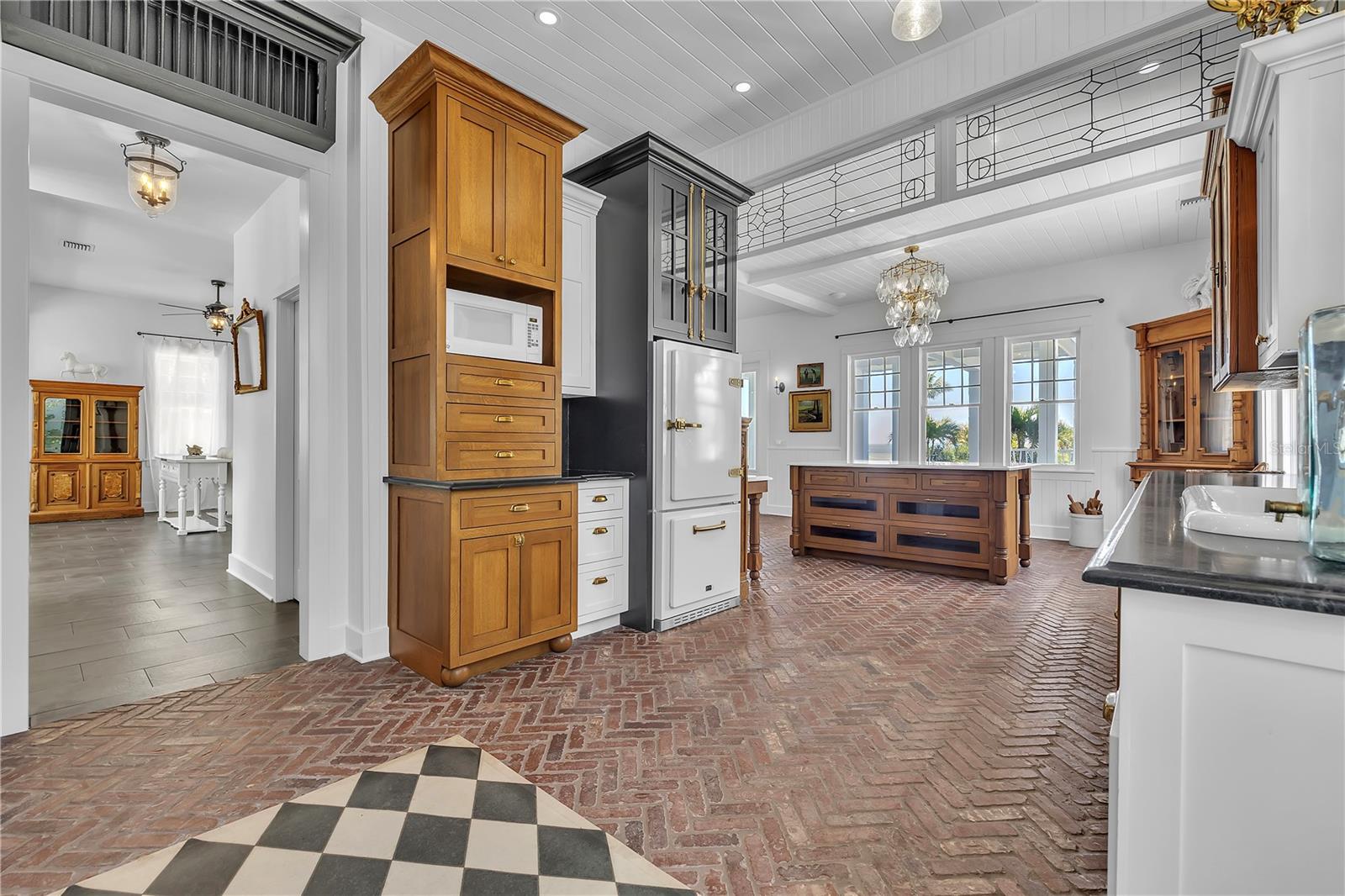 Image 30 of 100 For 8241 Main Street