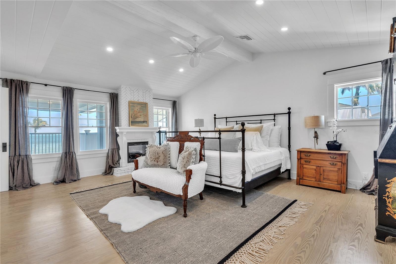 Image 59 of 100 For 8241 Main Street