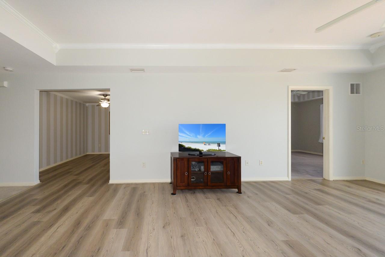 Image 17 of 40 For 1479 San Cristobal Avenue 2104