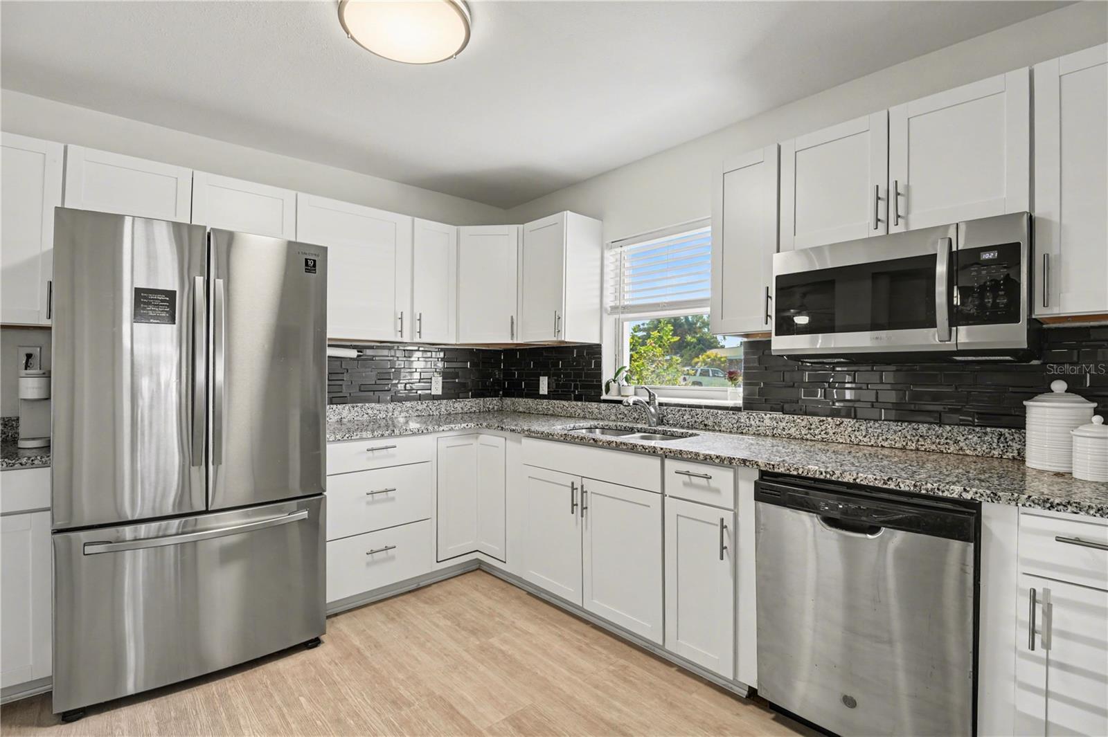 Image 11 of 23 For 4145 Gardner Drive