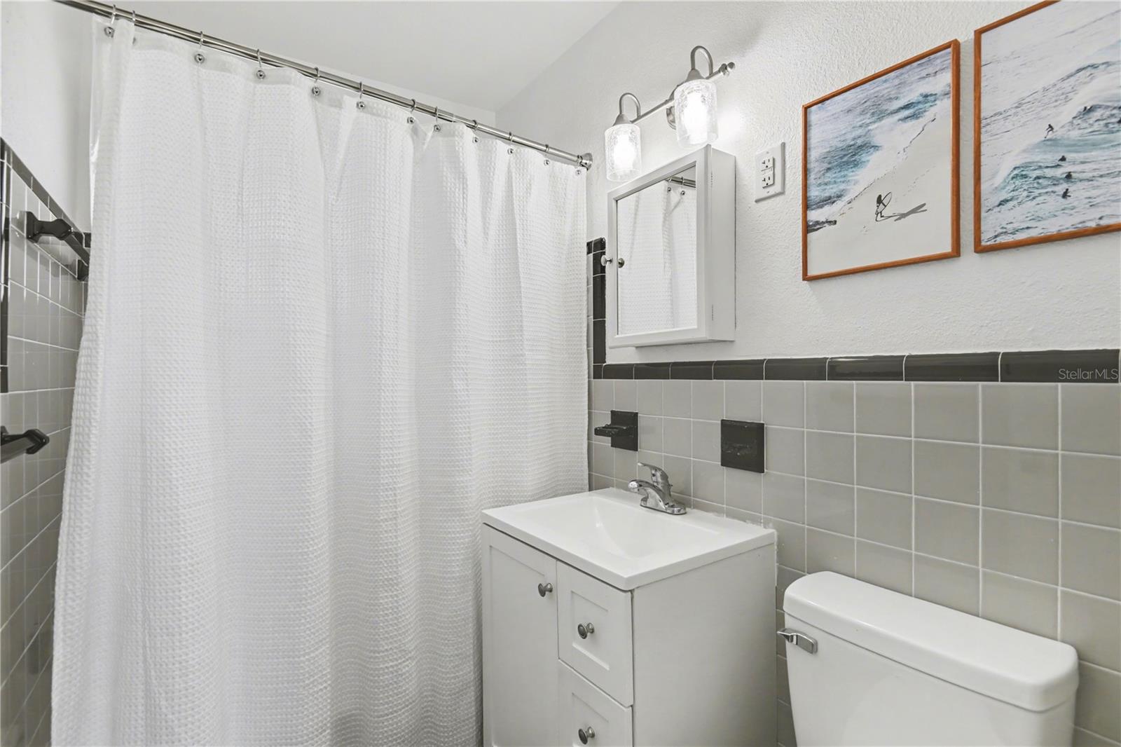 Image 16 of 23 For 4145 Gardner Drive