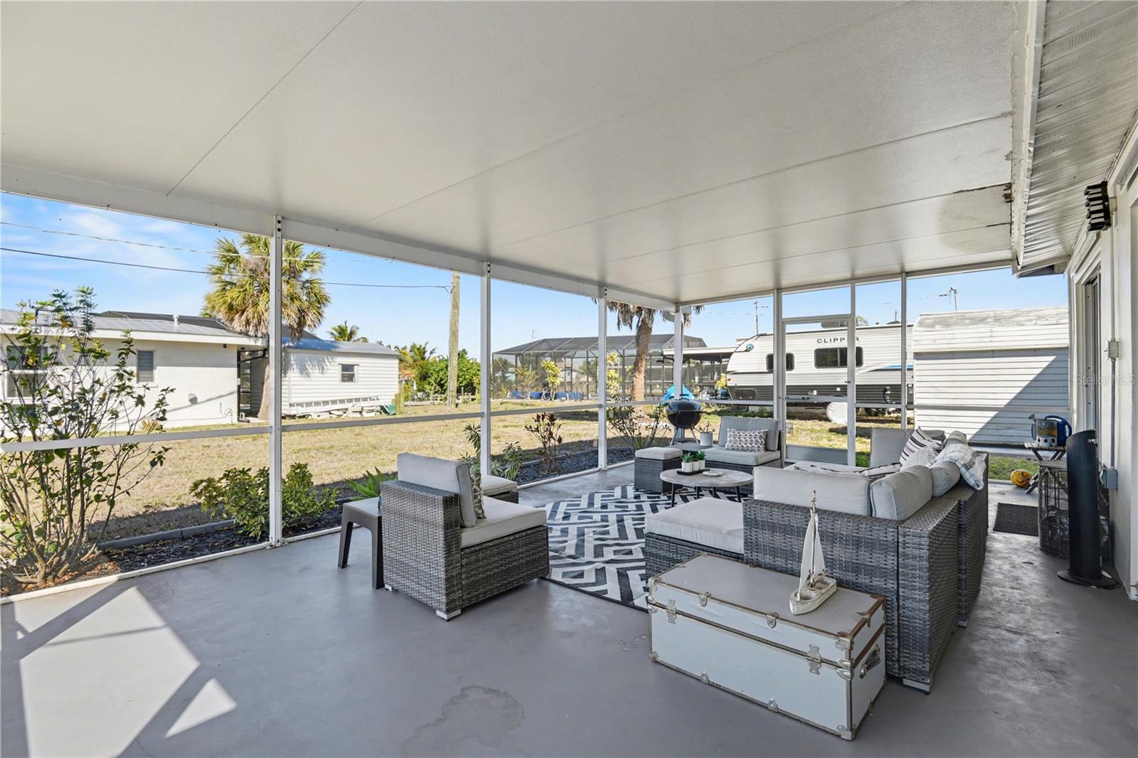 Image 21 of 23 For 4145 Gardner Drive