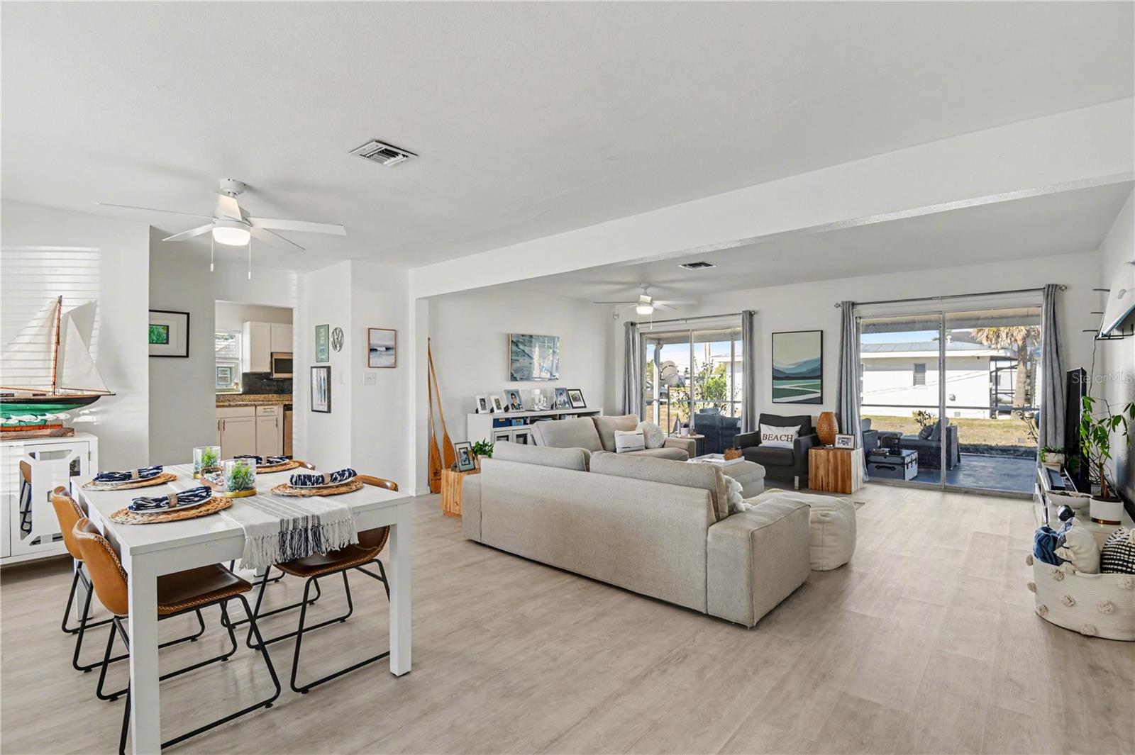 Image 6 of 23 For 4145 Gardner Drive