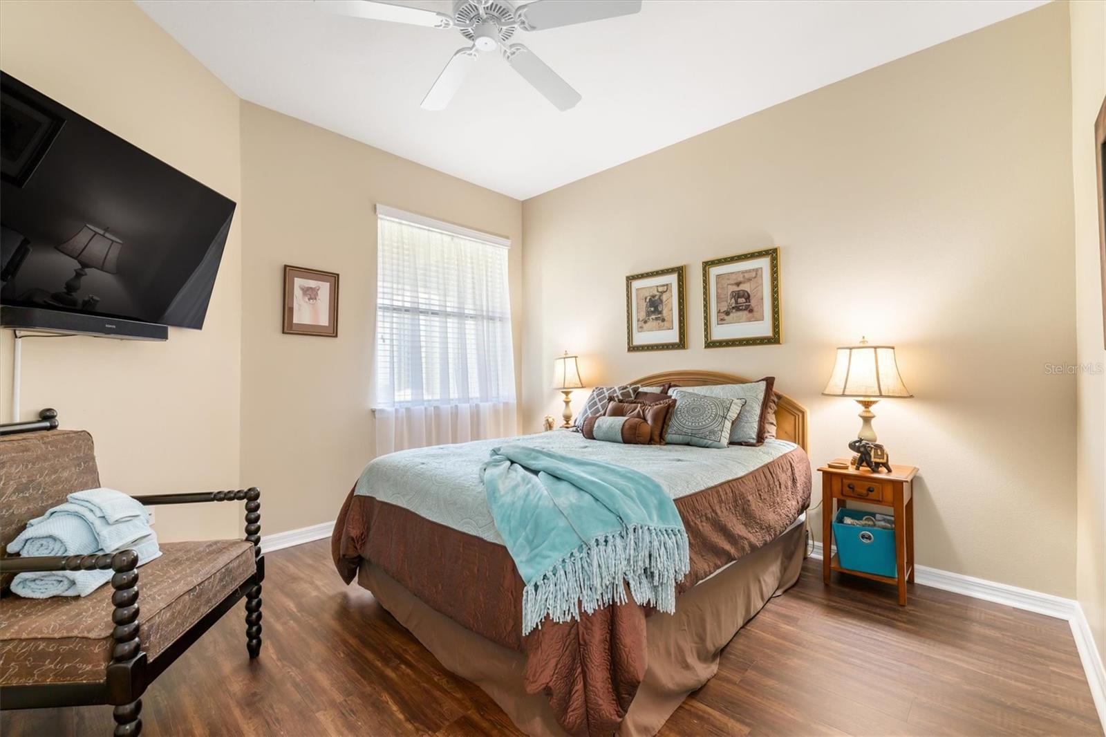 Image 17 of 49 For 20097 Pezzana Drive