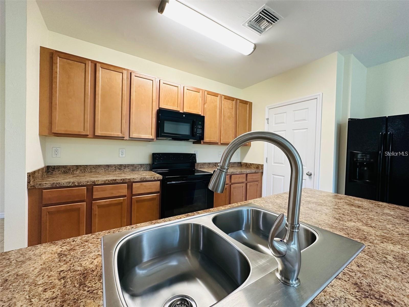 Image 8 of 34 For 7172 Mikasa Drive