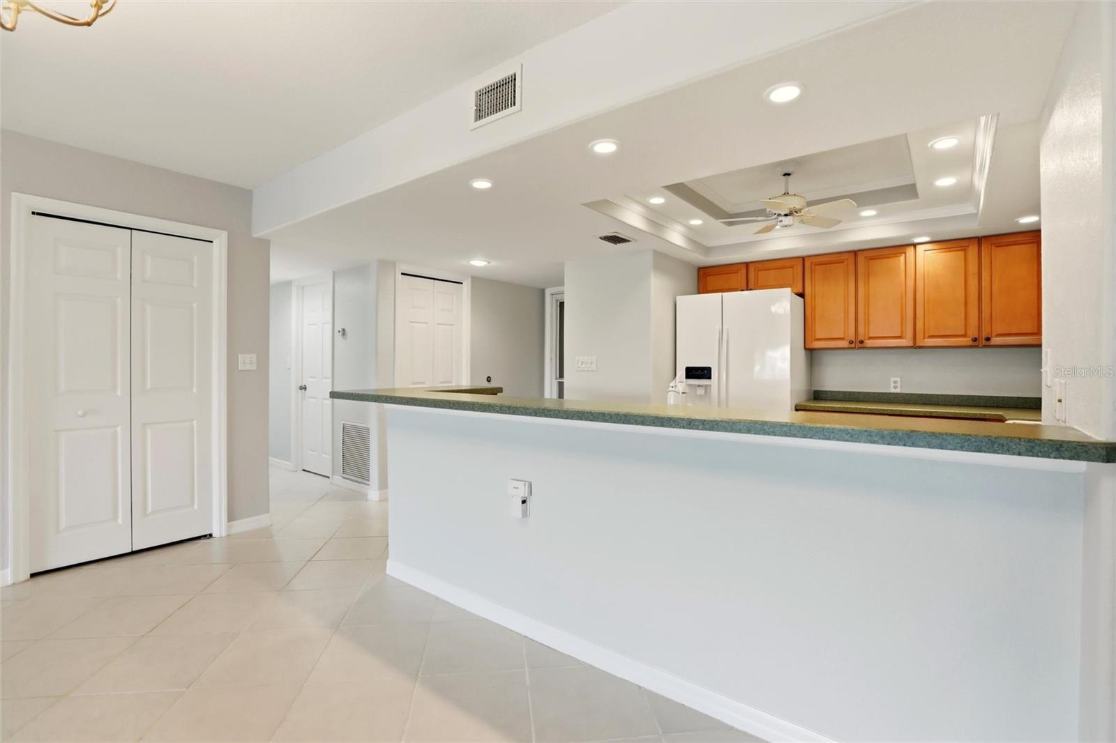 Image 11 of 47 For 601 Shreve Street 25a