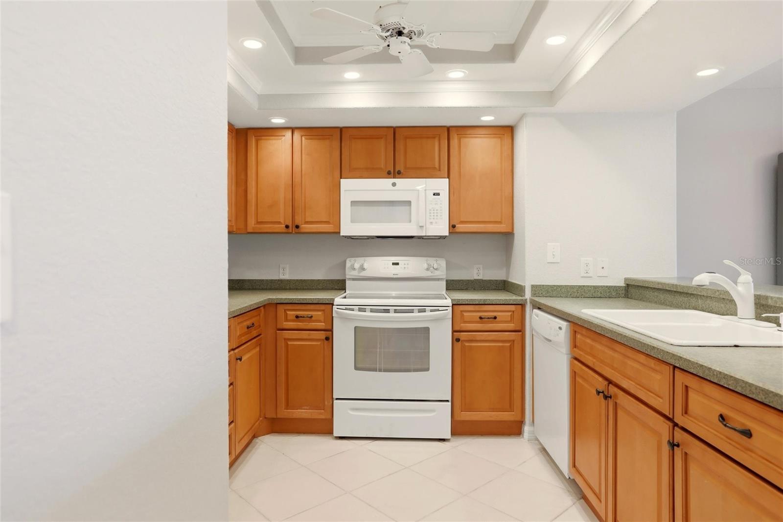 Image 13 of 47 For 601 Shreve Street 25a