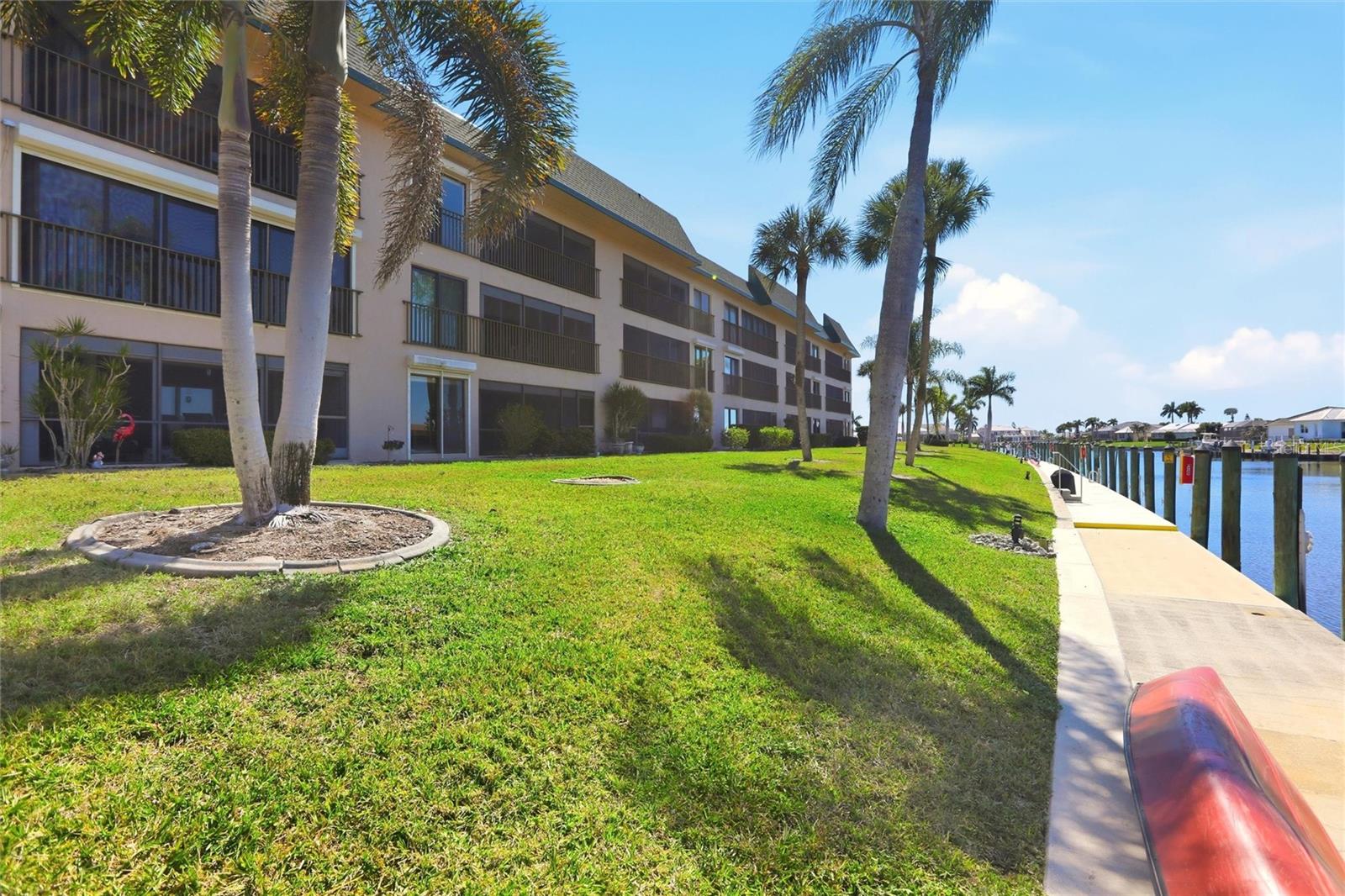 Image 35 of 47 For 601 Shreve Street 25a