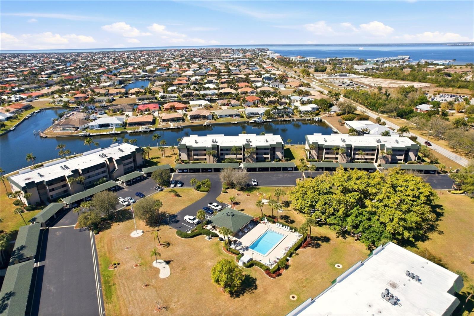 Image 41 of 47 For 601 Shreve Street 25a