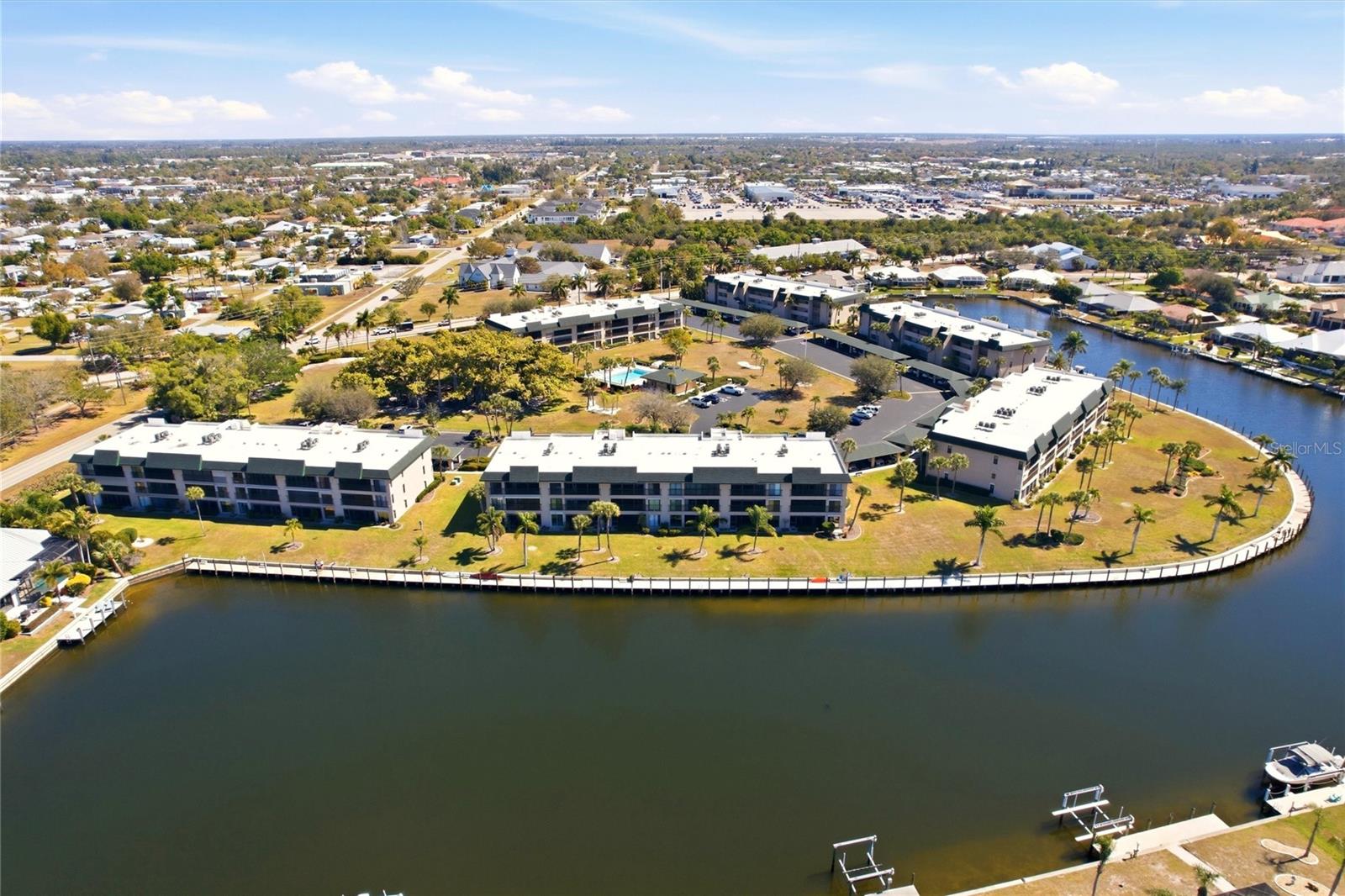 Image 43 of 47 For 601 Shreve Street 25a