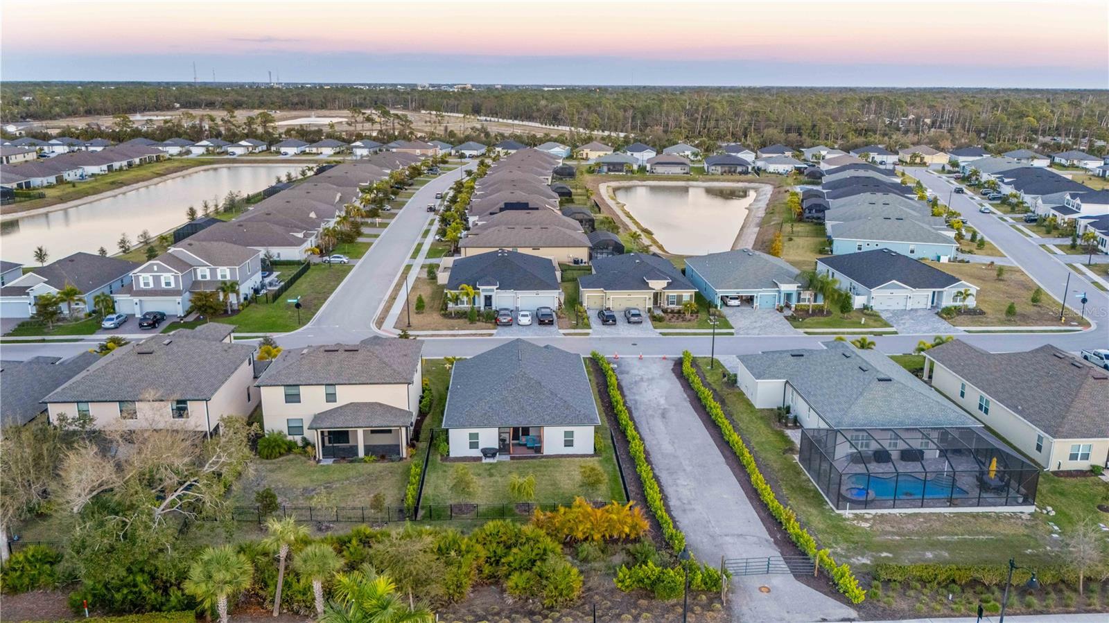 Image 4 of 100 For 1602 Sunset Preserve Way