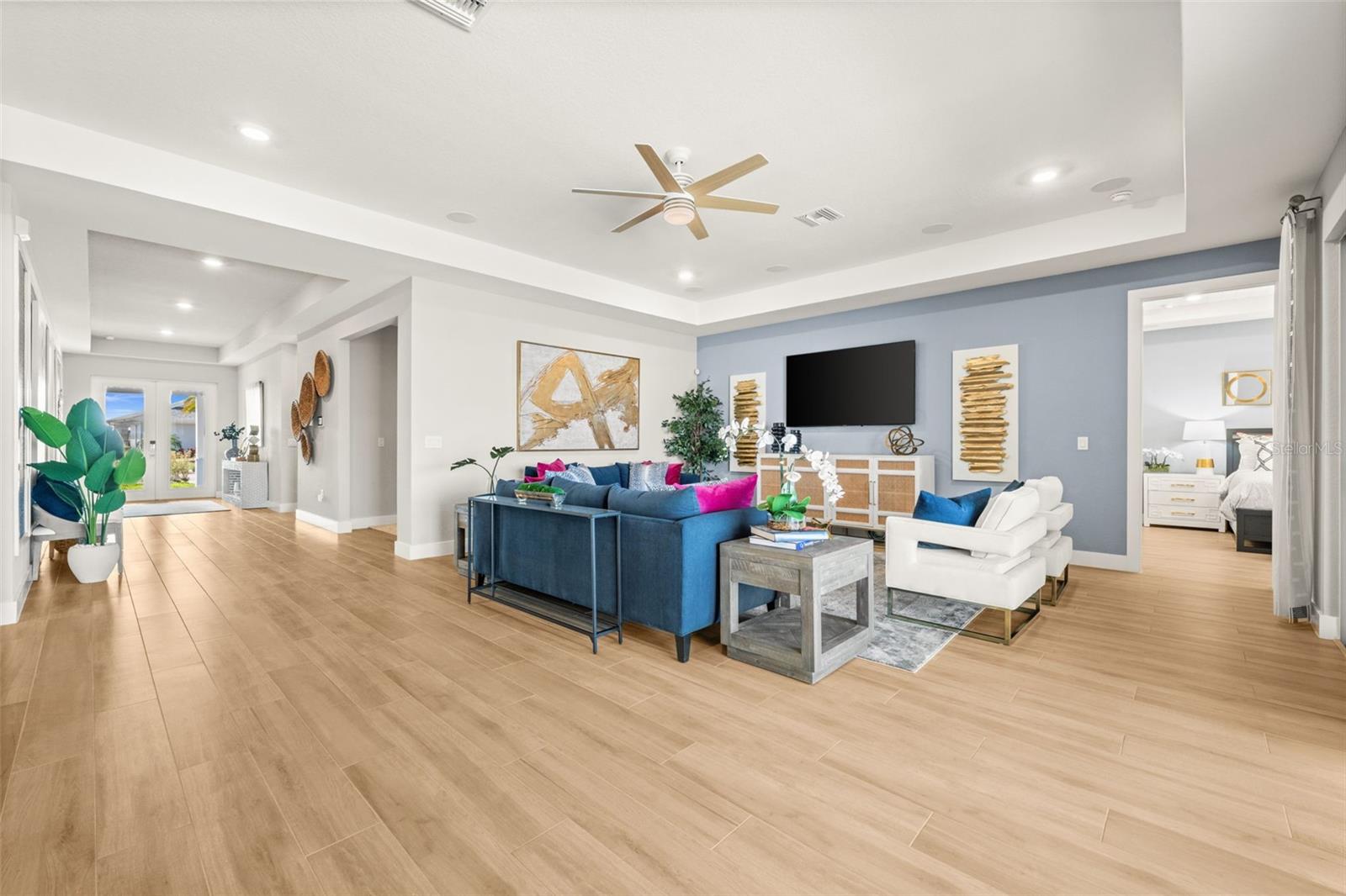 Image 14 of 66 For 44228 Creekside Run Lane