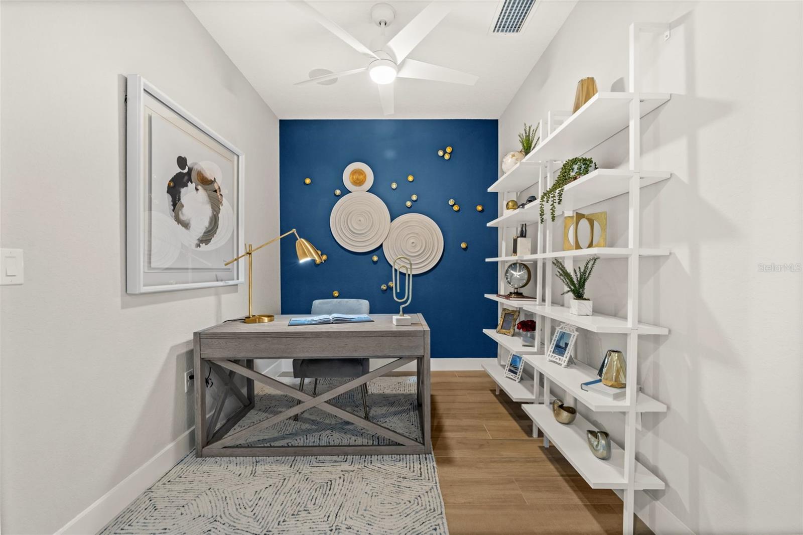 Image 24 of 66 For 44228 Creekside Run Lane