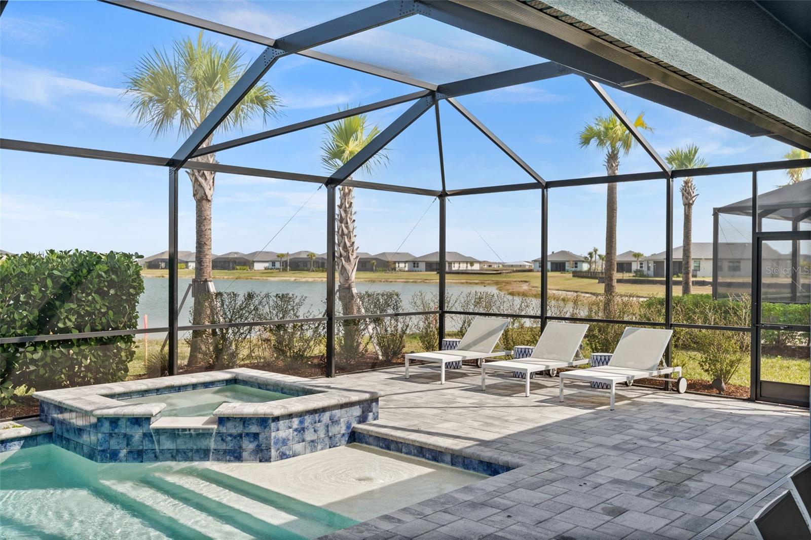 Image 36 of 66 For 44228 Creekside Run Lane