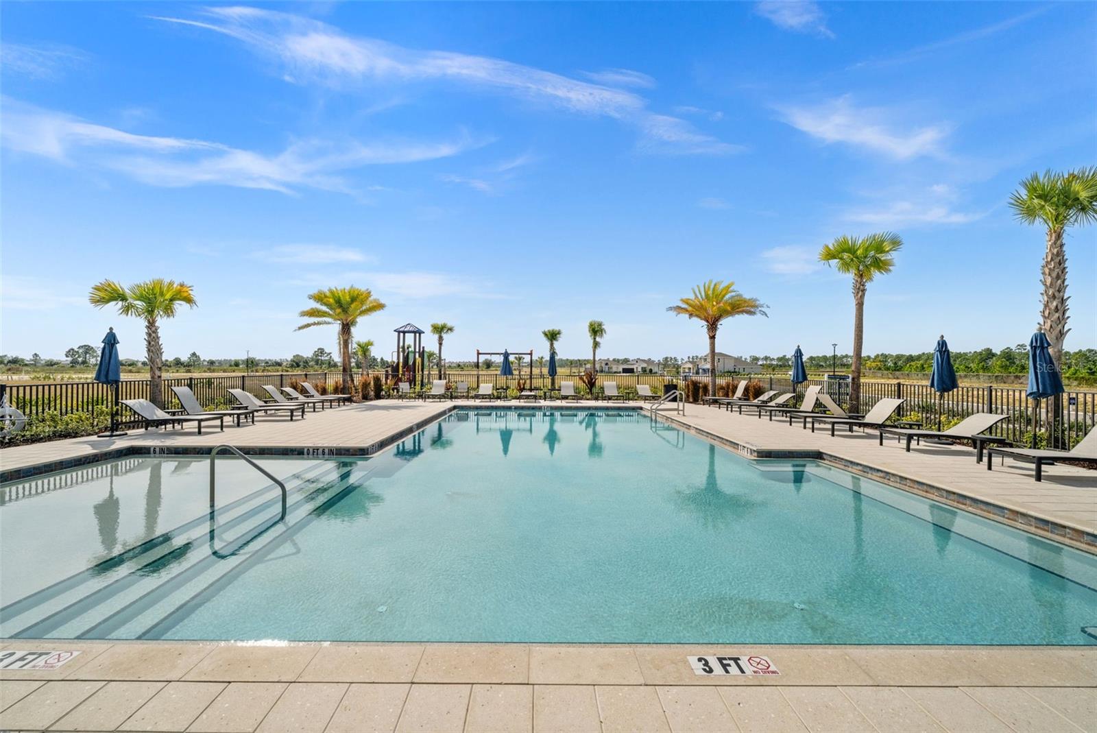 Image 42 of 66 For 44228 Creekside Run Lane