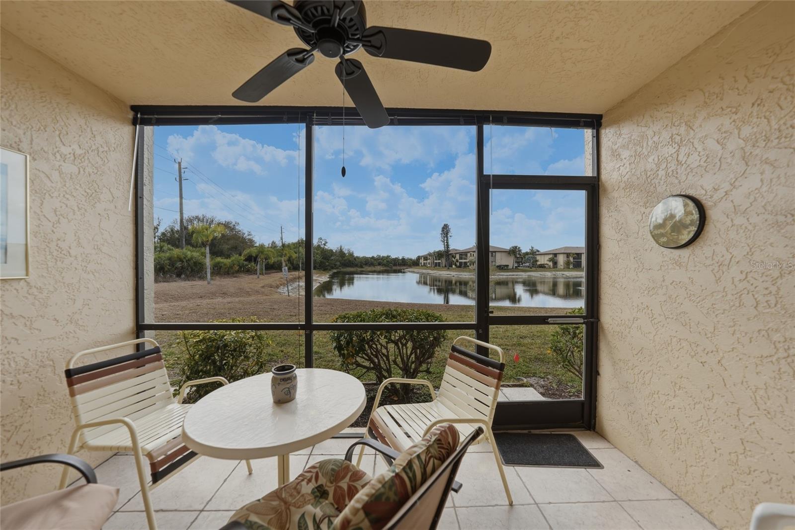 Image 11 of 19 For 4000 Oakview Drive L2