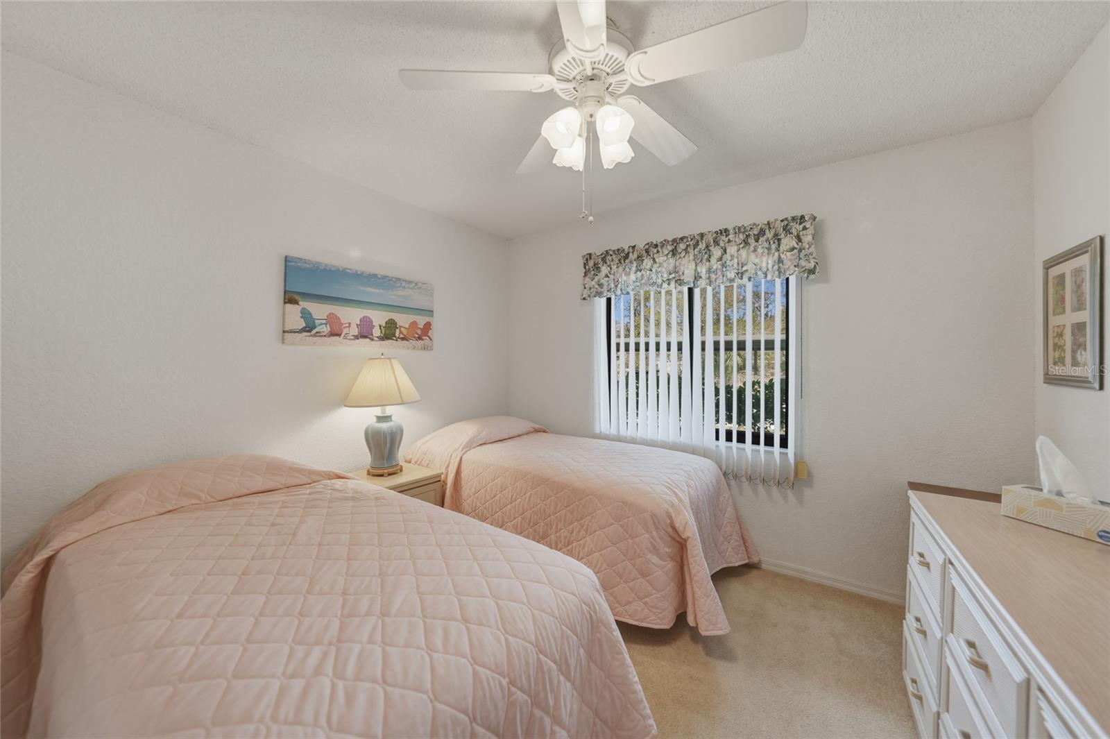 Image 15 of 19 For 4000 Oakview Drive L2