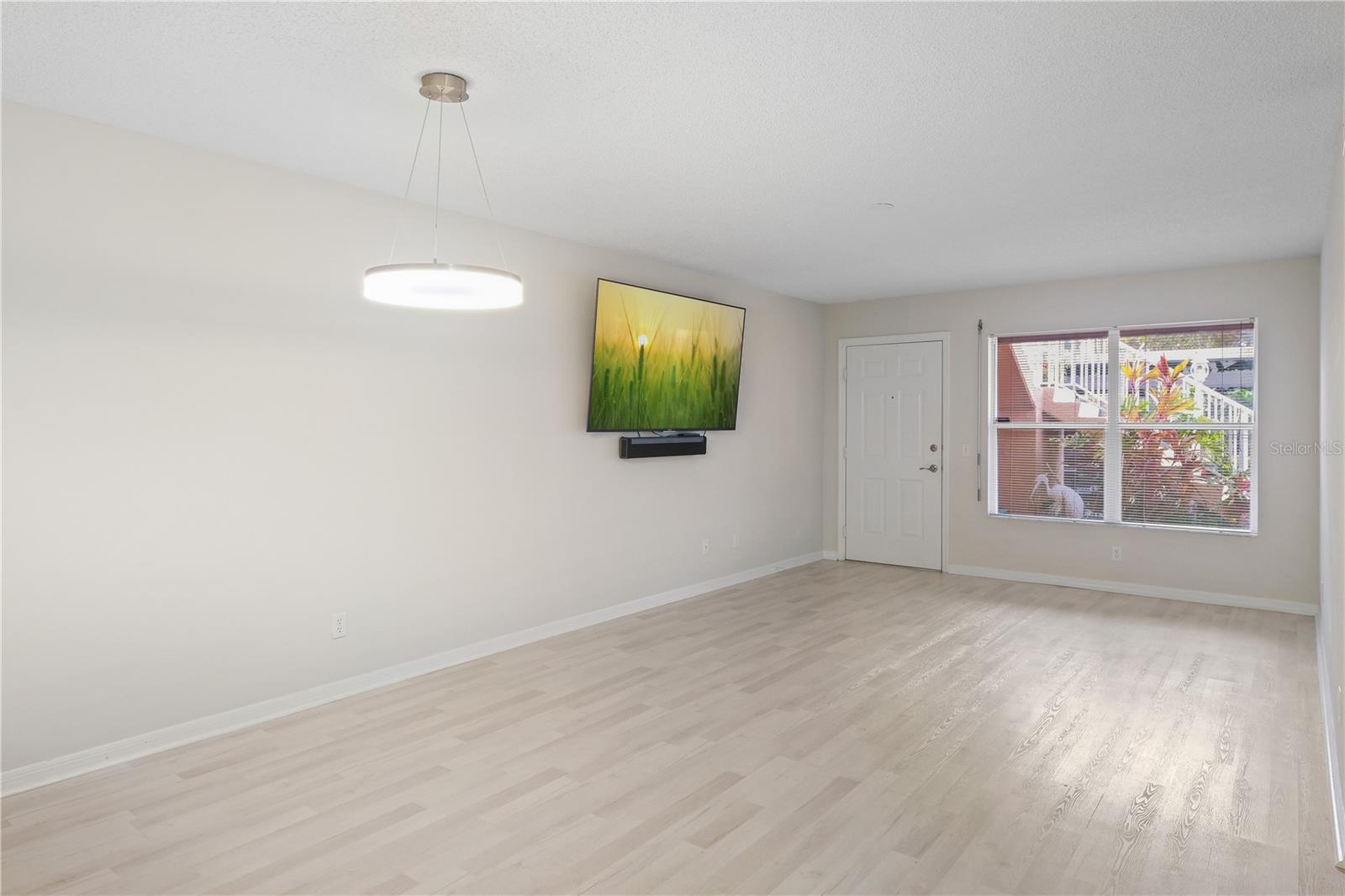 Image 14 of 42 For 3930 Leeward Passage Court 103