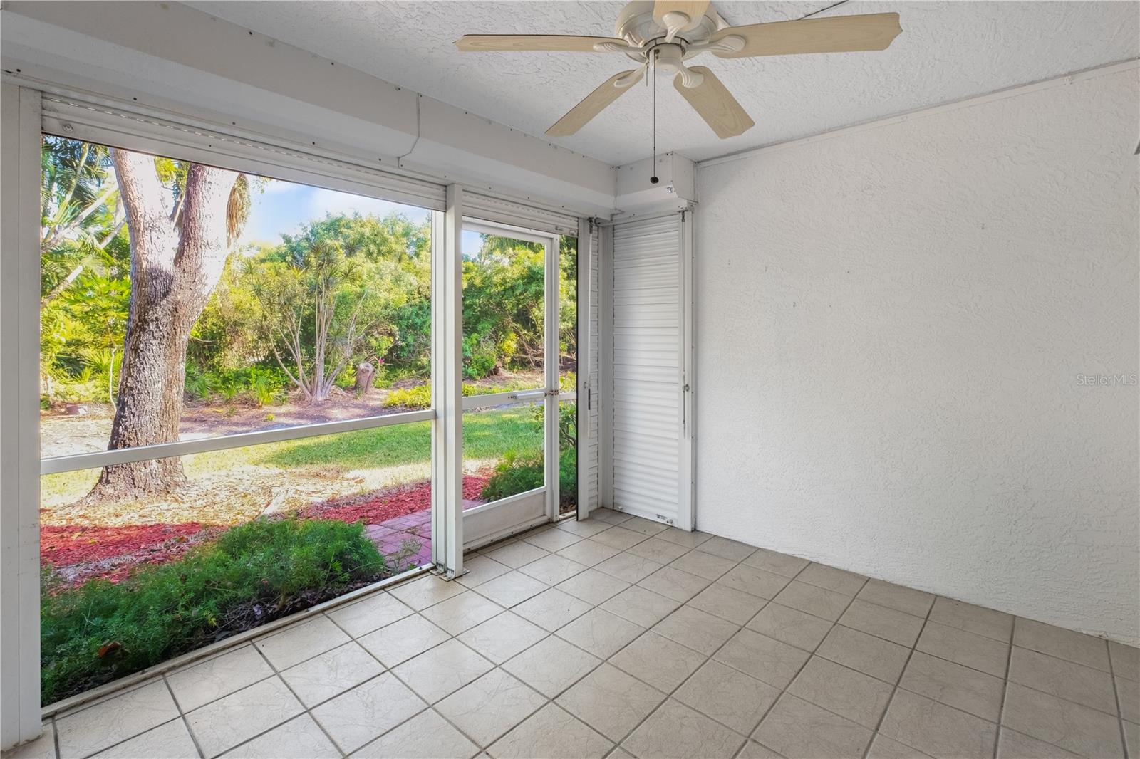 Image 29 of 42 For 3930 Leeward Passage Court 103