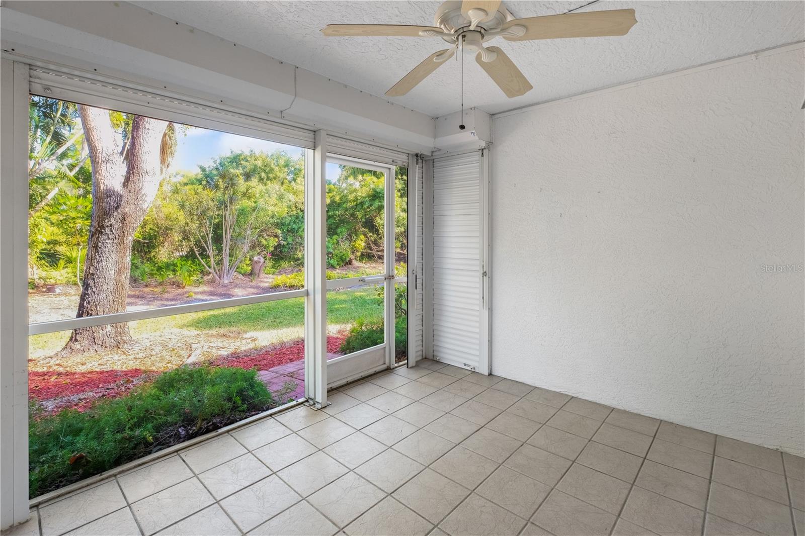 Image 31 of 42 For 3930 Leeward Passage Court 103