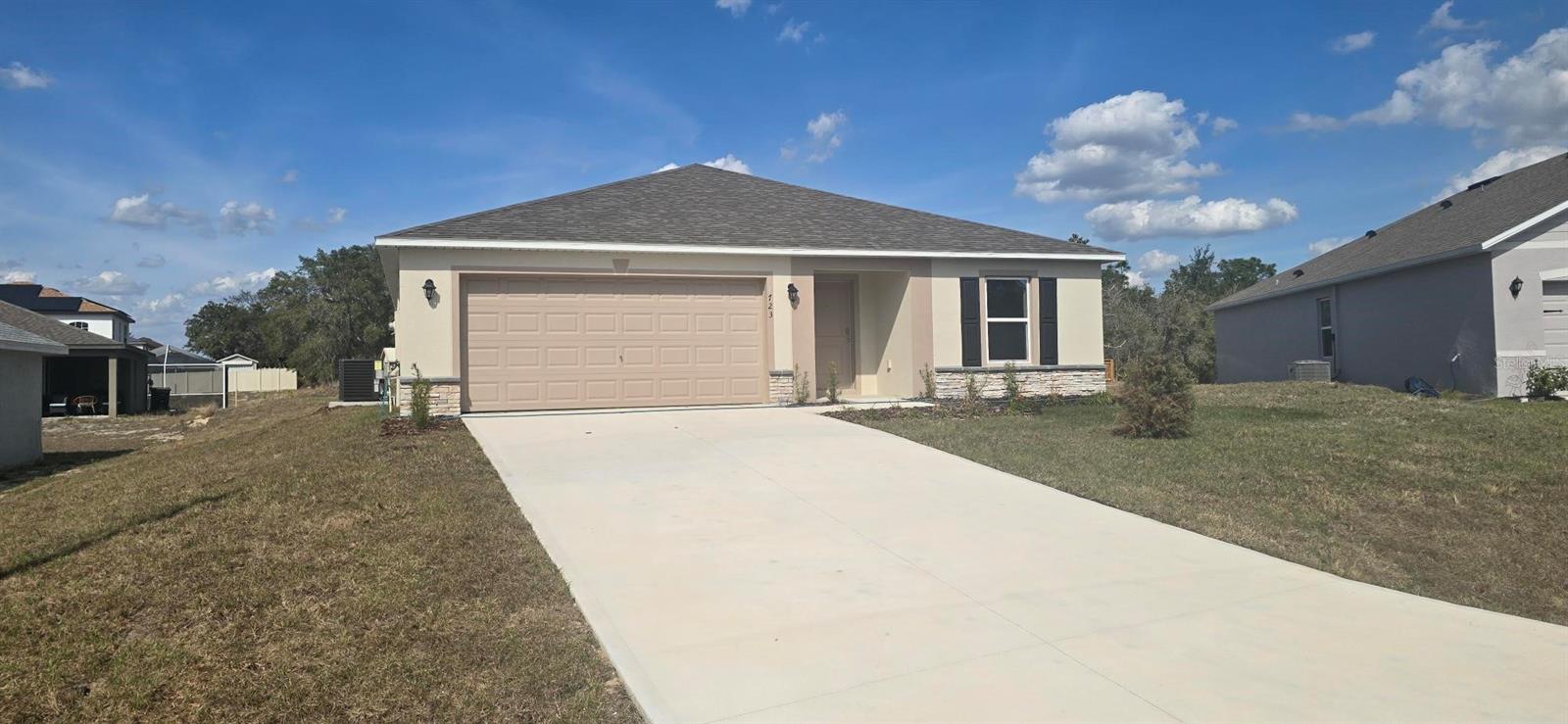 Image 2 of 14 For 1723 Redfin Way