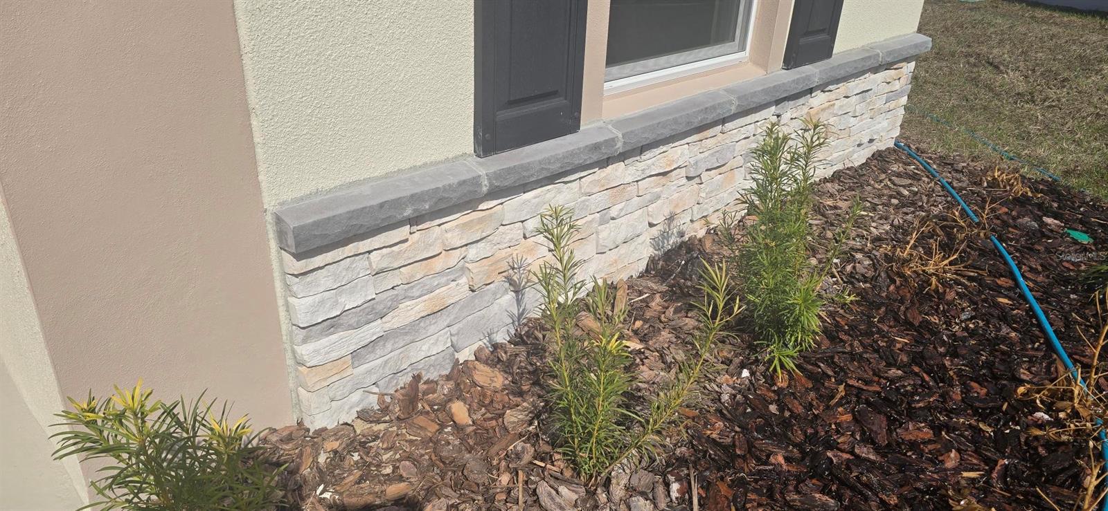 Image 3 of 14 For 1723 Redfin Way