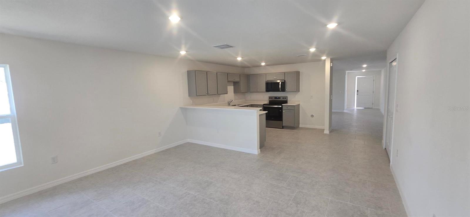 Image 7 of 14 For 1723 Redfin Way