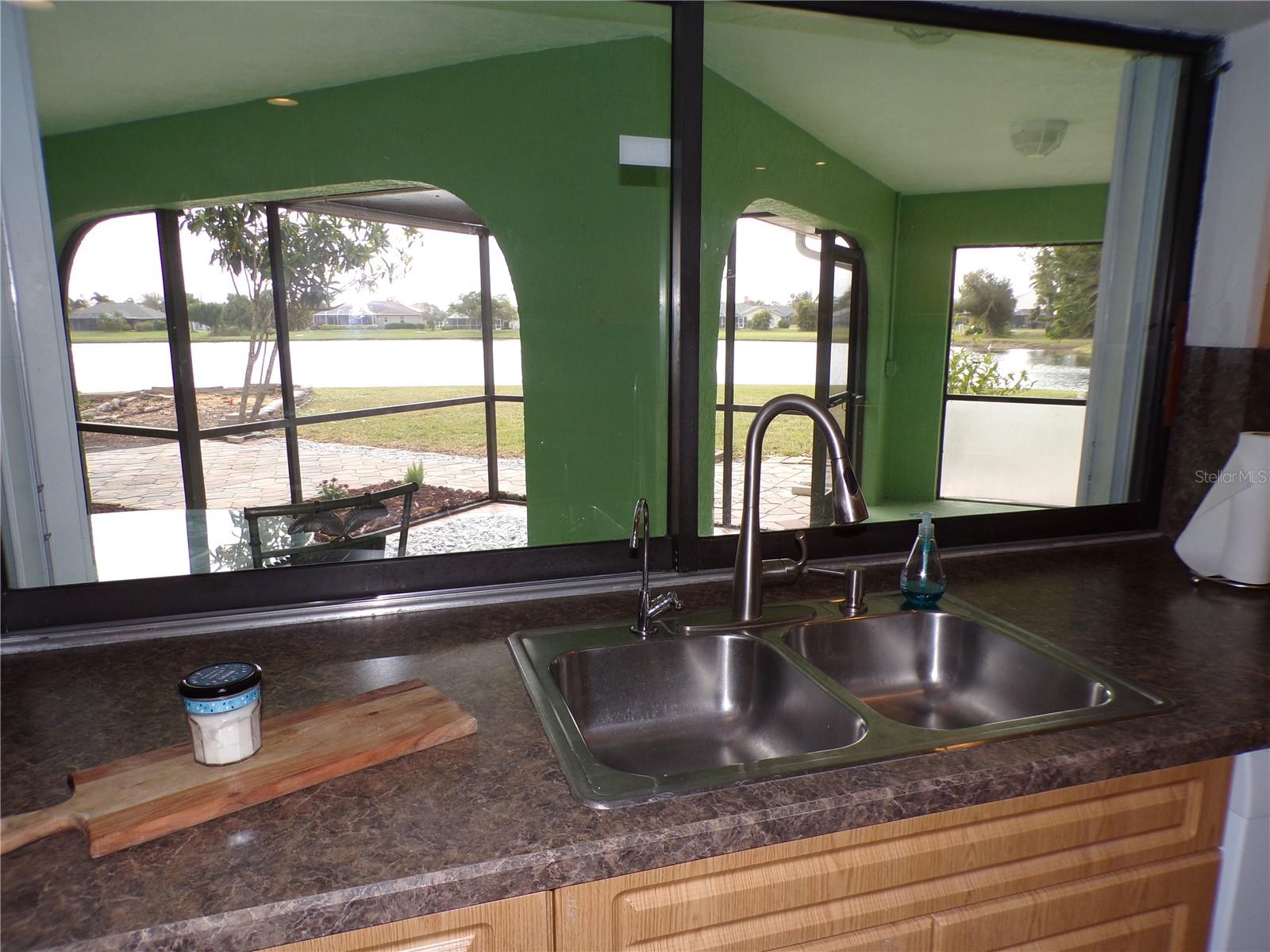 Image 20 of 61 For 2437 Greenland Court