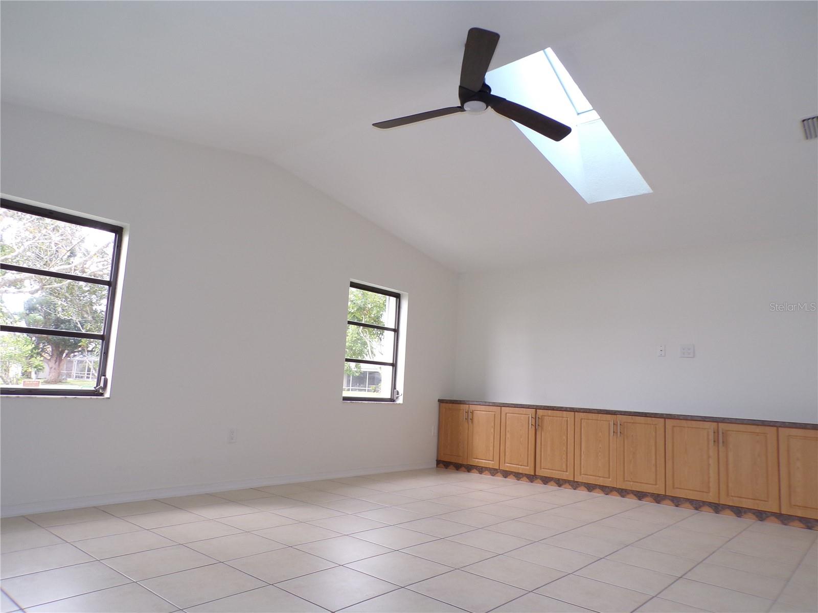 Image 24 of 61 For 2437 Greenland Court