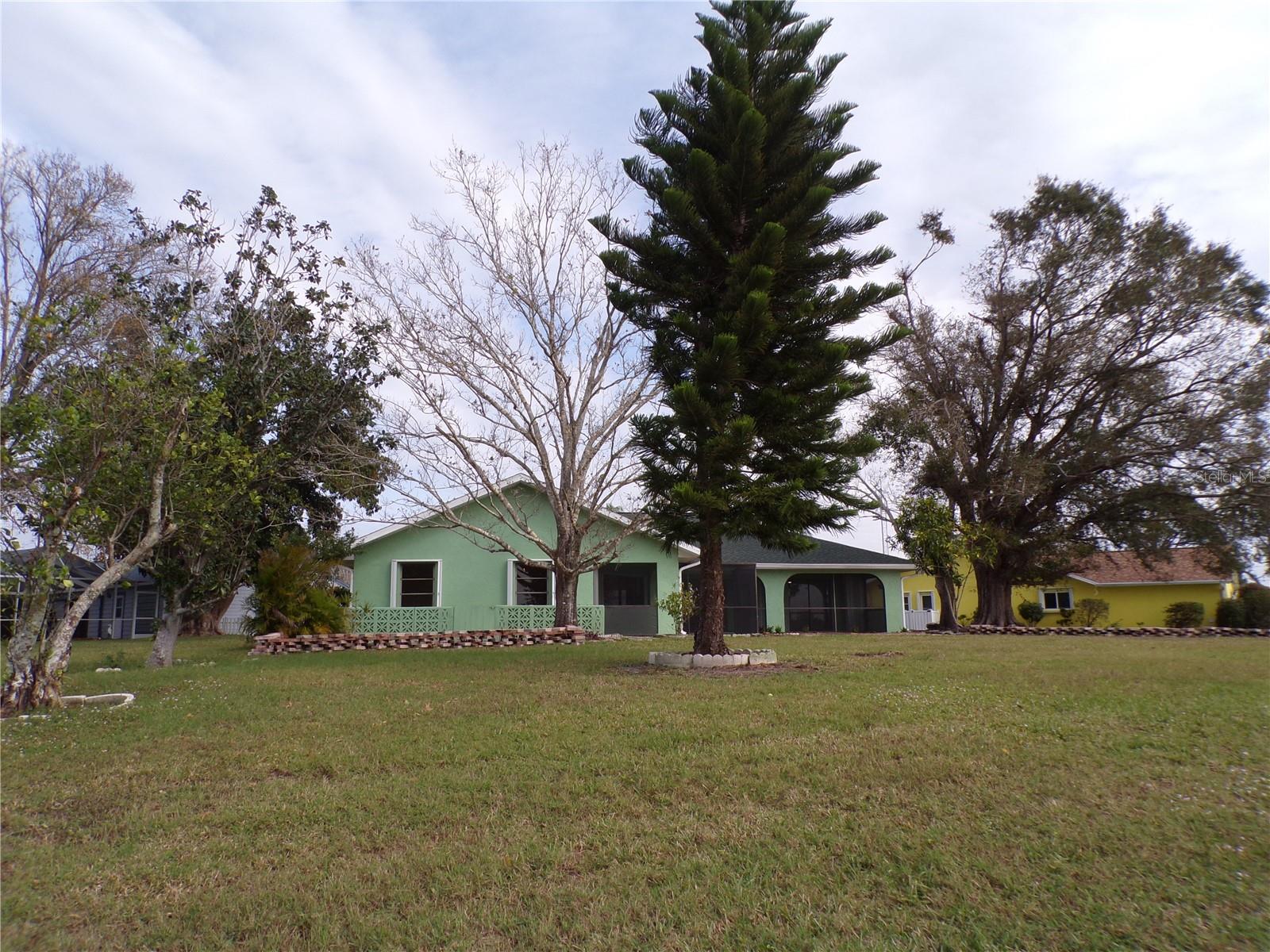 Image 39 of 61 For 2437 Greenland Court