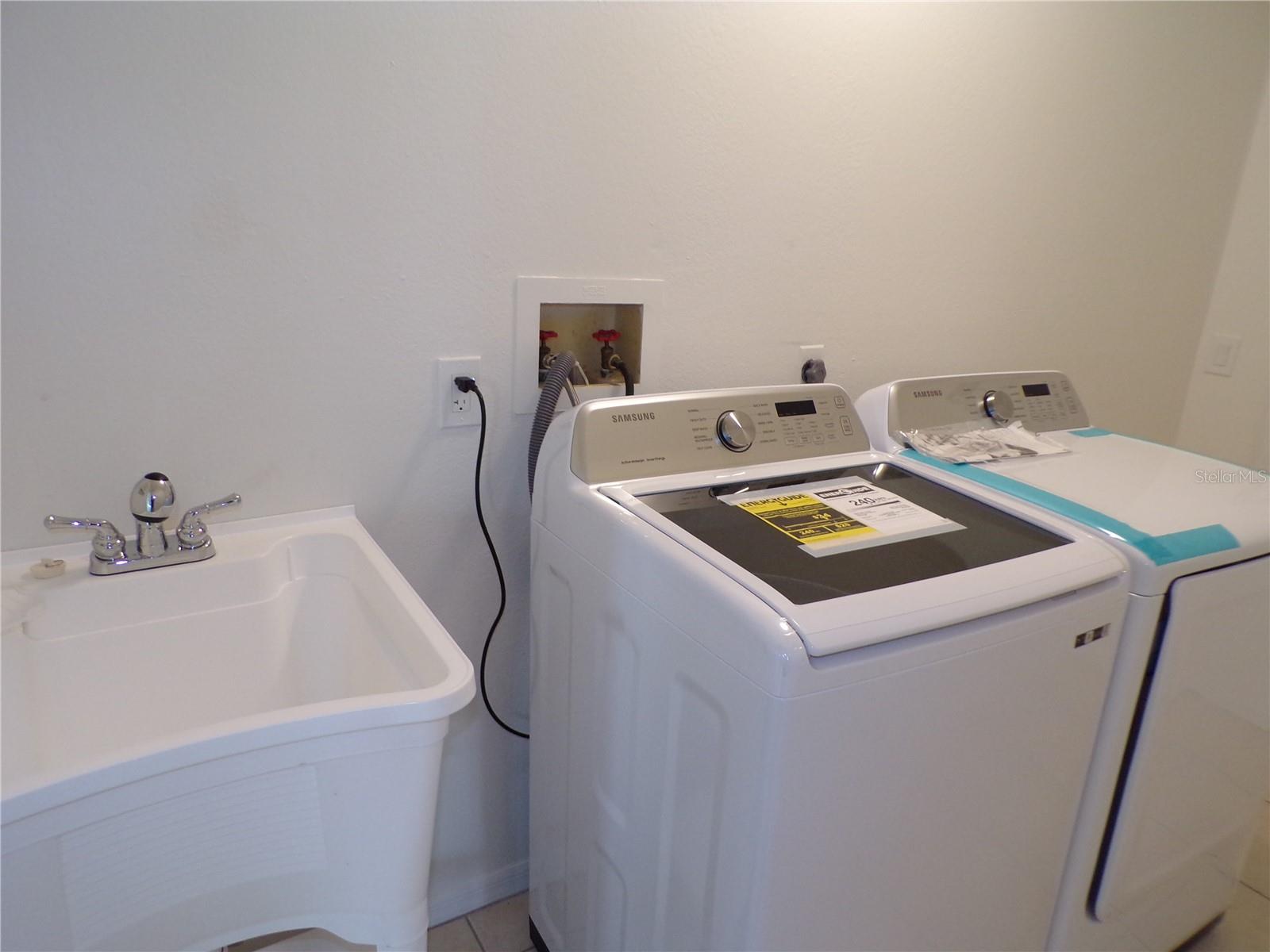 Image 49 of 61 For 2437 Greenland Court